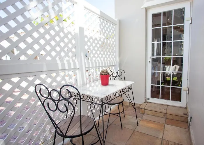 No 4 Boutique Beach House
