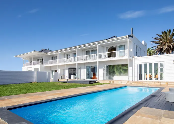 Dolphin Bay Boutique Hotel